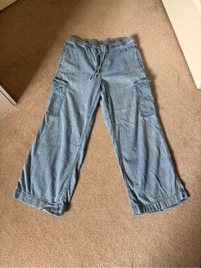 GAP Chambray Cargo Wide Leg Pants Light Wash Denim Tencel Blend Size Large Y2K